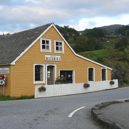 Hardanger Rom & Harmonium 