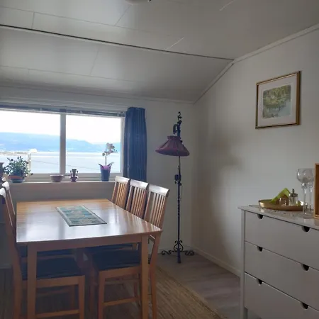 Hardanger Rom&harmonium The Gasthuis *